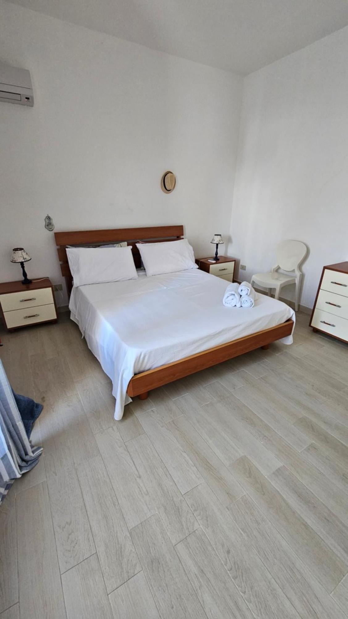 Isolahome Isola delle Femmine Buitenkant foto