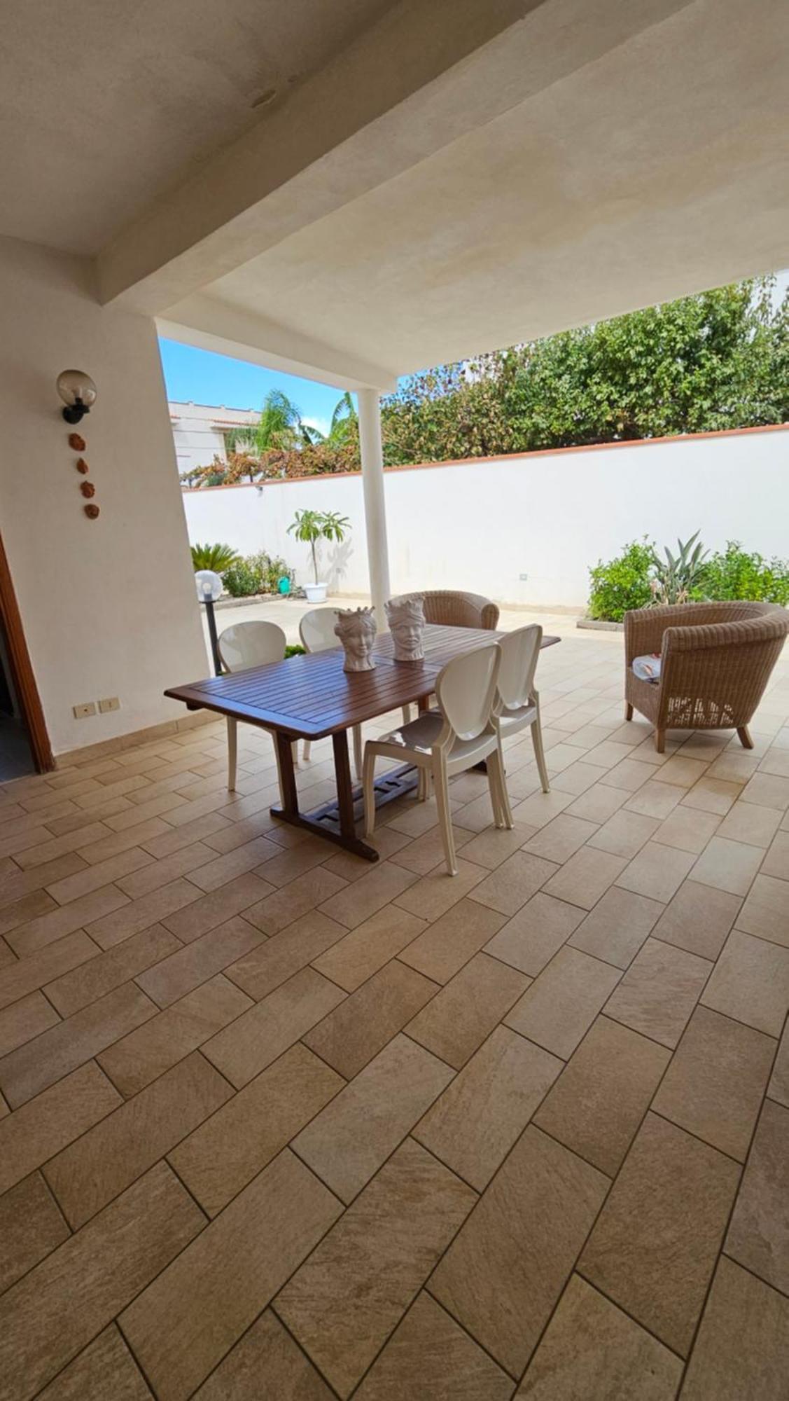 Isolahome Isola delle Femmine Buitenkant foto