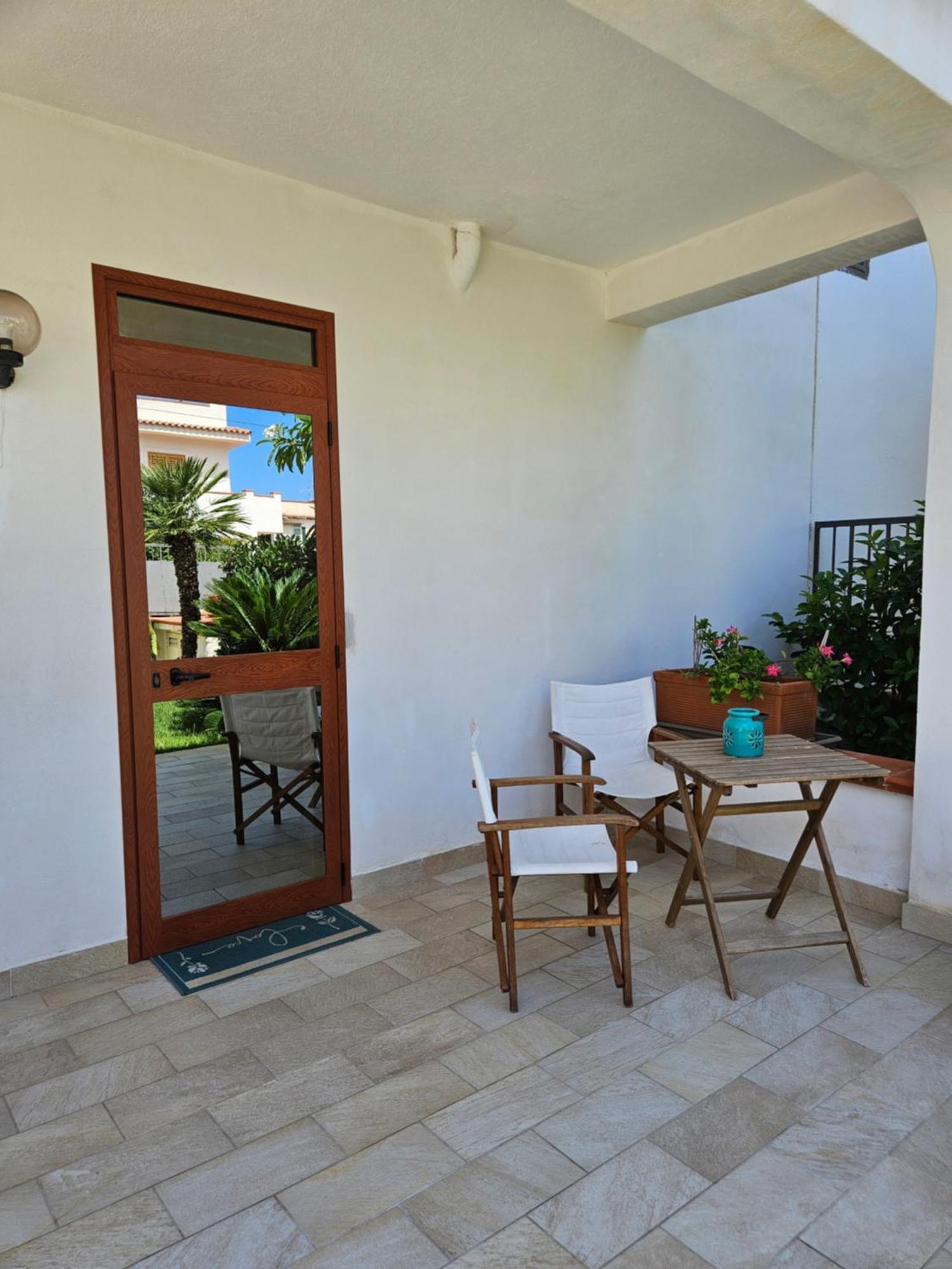 Isolahome Isola delle Femmine Buitenkant foto